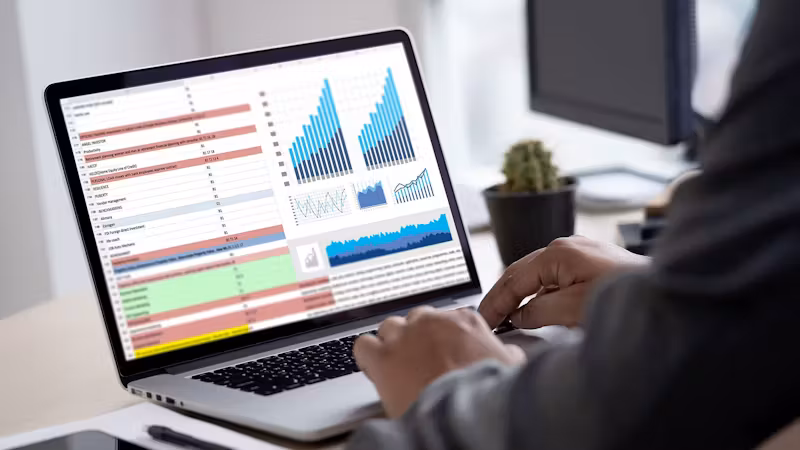 Data-driven analytics dashboard visualization